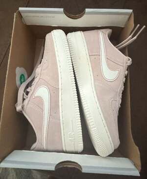 Nike Air Force 1 LV8 Silt Red/Sail Suede Sneakers